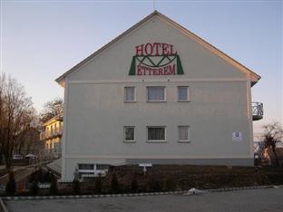 Hotel Pontis Biatorbágy Exterior photo